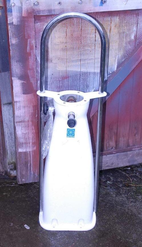 SOLIMAR 11111-A-SSPW Polyester Stuurstand met RVS beugel., Watersport en Boten, Bootonderdelen, Nieuw, Ophalen