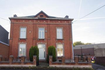 Appartement à Mont-Sur-Marchienne, 2 chambres beschikbaar voor biedingen