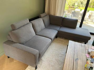 zetel hoeksalon beschikbaar voor biedingen