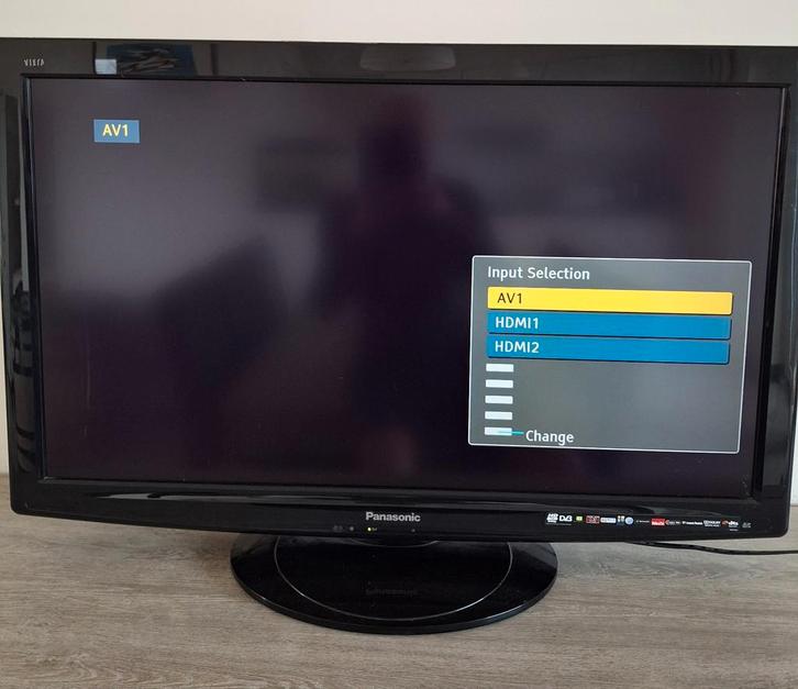 Panasonic   Full HD LCD-televisie., Computers en Software, Noodvoedingen (UPS), Ophalen