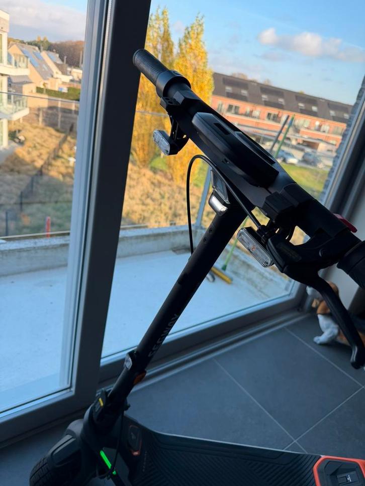 Segway ninebot p65 e, Fietsen en Brommers, Steps, Zo goed als nieuw, Elektrische step (E-scooter), Ophalen