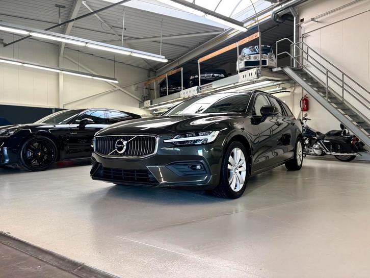 Volvo V60 D3 Momentum |150 pk| Leder| Camera | Navi |Euro 6d, Auto's, Volvo, Particulier, V60, ABS, Achteruitrijcamera, Adaptieve lichten