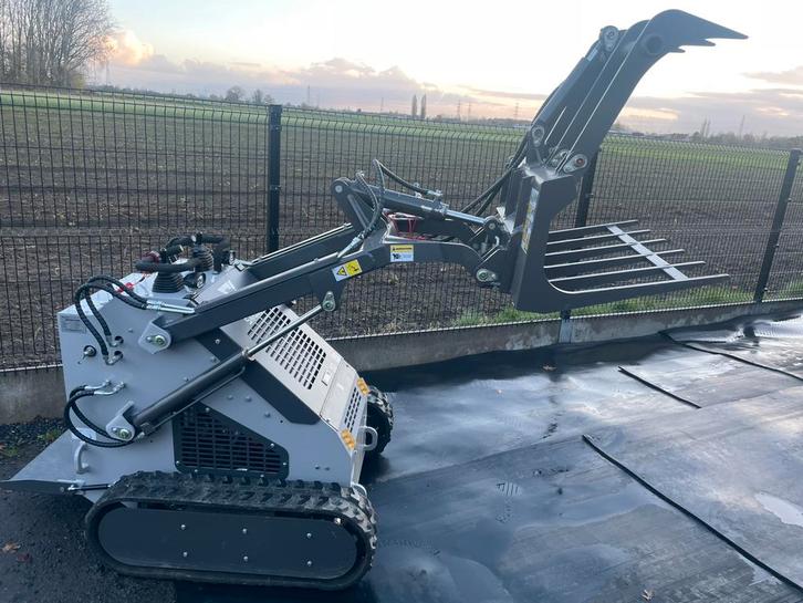 Skidster, Zakelijke goederen, Landbouw | Werktuigen, Ophalen