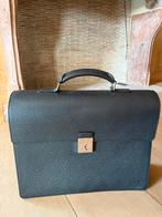 Louis vuitton robusto akte tas, Ophalen