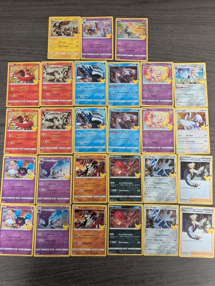 Celebrations kaarten (blinkend), Hobby en Vrije tijd, Verzamelkaartspellen | Pokémon, Zo goed als nieuw, Meerdere kaarten, Foil