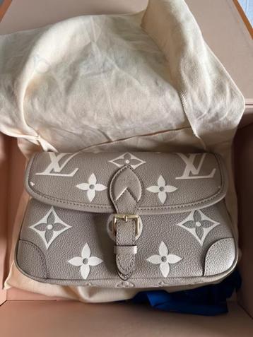 Louis Vuitton Diane tourterelle dames tas authentiek beschikbaar voor biedingen