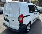 Ford Tourneo Courier 1.5 TDCI / UTILITAIRE / Navigation /, Auto's, Bestelwagens en Lichte vracht, Te koop, 54 kW, Airconditioning