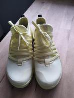 ECCO wandel/loopschoenen - maat 39 - als nieuw, Kleding | Dames, Schoenen, Ecco, Geel, Zo goed als nieuw, Wandelschoenen
