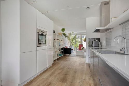 STRAKKE RECHTE HOOGGLANS GREEPLOOS KEUKEN MET KASTENWAND, Huis en Inrichting, Keuken | Complete keukens, Zo goed als nieuw, Enkelwandige keuken