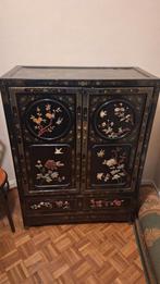 Goed bewaarde vintage Chinese kledingkast, Ophalen