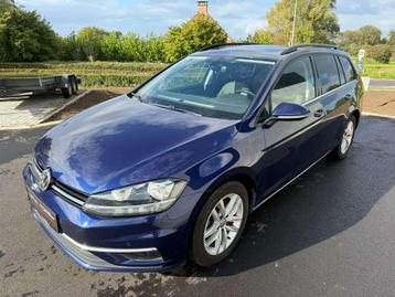 Volkswagen GOLF Variant 1.6TDi Comfortline/DSG/PANO/TREKHAAK beschikbaar voor biedingen