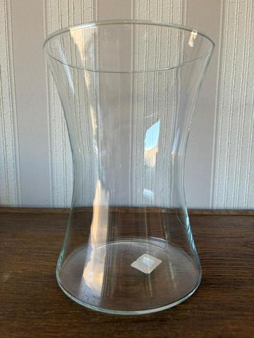 2x glazen vaas / windlicht – strak design beschikbaar voor biedingen