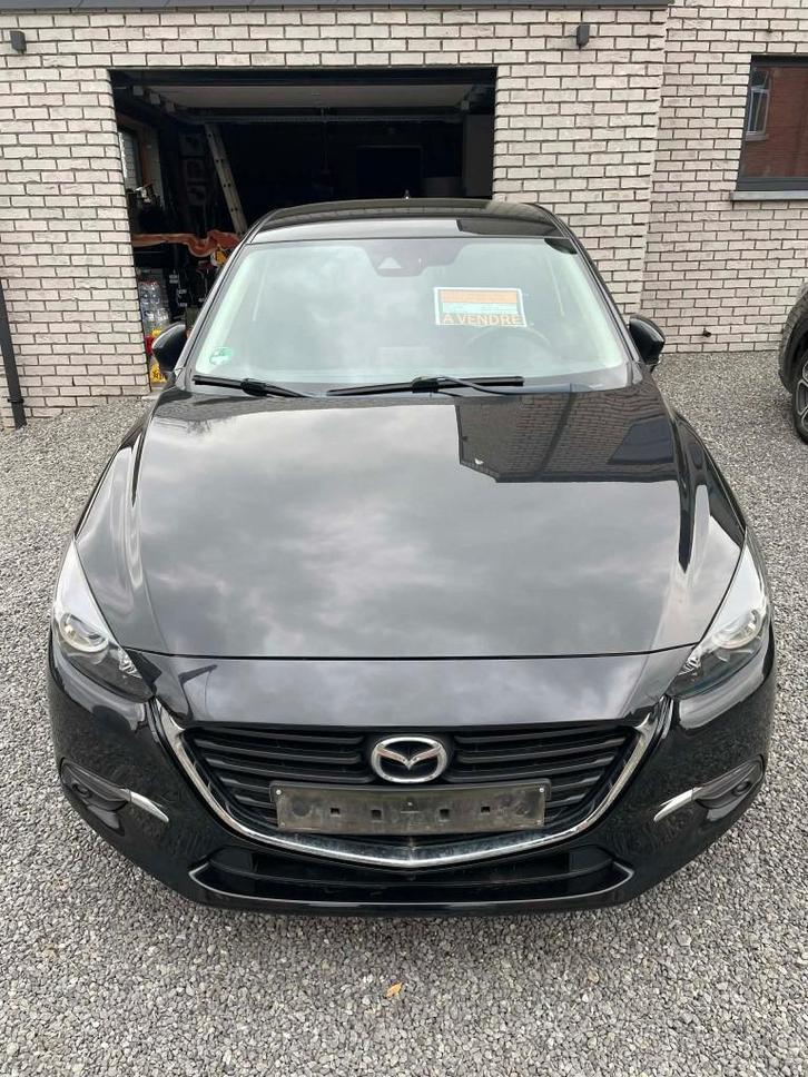 MAZDA 3 HATCHBACK 1.5 SKYACTIV-G 6MT SKYDRIVE PLUG EDITION, Autos, Mazda, Particulier, ABS, Airbags, Air conditionné, Bluetooth