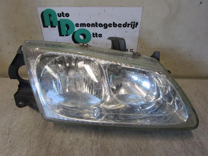 Koplamp rechts van een Nissan Almera (Almera 00-), Auto-onderdelen, Verlichting, Nissan, Gebruikt, 3 maanden garantie, Ophalen of Verzenden
