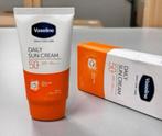 Vaseline dagelijkse zonnebrandcrème SPF 50+, PA+++ 50ml, Handtassen en Accessoires, Uiterlijk | Lichaamsverzorging, Ophalen of Verzenden
