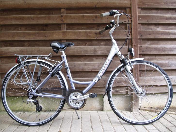 Damesfiets in Tielt -Winge 3390, Fietsen en Brommers, Fietsen | Dames | Damesfietsen, Zo goed als nieuw, Versnellingen, Ophalen of Verzenden