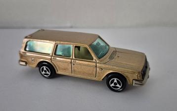 Majorette Volvo 245 DL (gold) beschikbaar voor biedingen