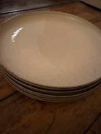 4 borden, Huis en Inrichting, Ophalen, Zo goed als nieuw, Bord(en)