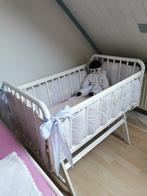 Comme neuf, très beau premier lit bébé, Comme neuf, Moins de 140 cm, Enlèvement ou Envoi, Moins de 70 cm