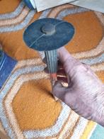 Hache en pierre, Bricolage & Construction, Enlèvement