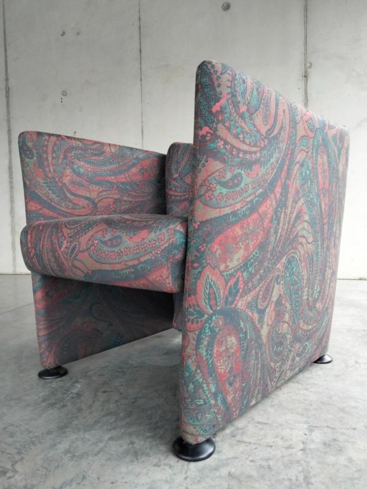 1980s vintage Postmodern design fauteuil zetel, Huis en Inrichting, Fauteuils, Gebruikt, Stof, 50 tot 75 cm, Ophalen