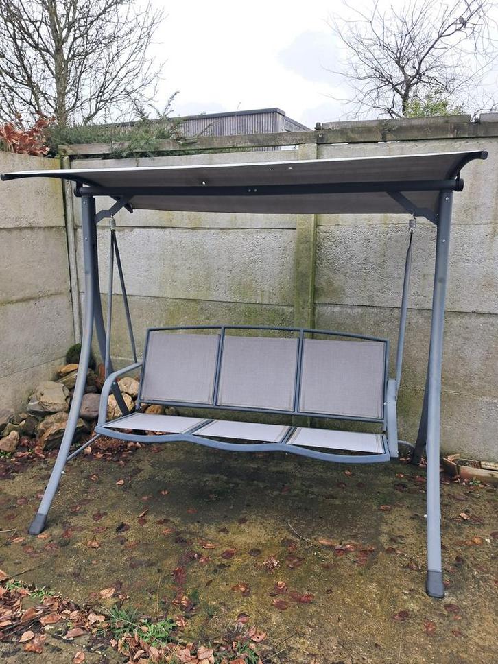 Comfortabele 3-zits schommelbank met zonnedak, Jardin & Terrasse, Bancs de jardin, Utilisé, Aluminium, Balançoire, Enlèvement