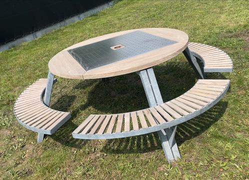 Extremis gargantua, Tuin en Terras, Picknicktafels, Zo goed als nieuw, Rond, Hout, Ophalen