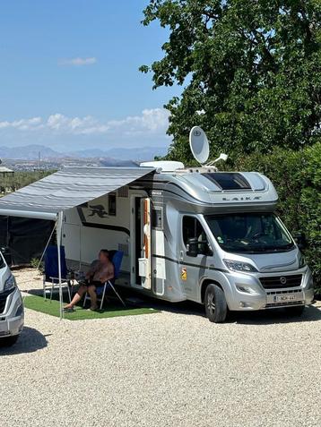 Mobilhome Laika kreos 5009, Caravans en Kamperen, Mobilhomes, 7 tot 8 meter, Diesel, Particulier, Half-integraal