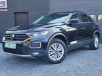 VW T-Roc 1.0Tsi Style FULL LED/CARPLAY/16INCH..., Auto's, Voorwielaandrijving, Stof, Zwart, https://public.car-pass.be/vhr/40c47f52-5dd4-446a-9261-519b267ed8dd