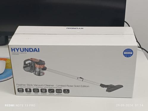 Ongeopend Hyundai Feather Stick Vacuum Cleaner, Elektronische apparatuur, Stofzuigers, Nieuw, Stofzuiger, Minder dan 1200 watt