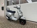 Vespa LX 50 A klasse/ 25km. Nederlands. (Piaggio Gilera), Fietsen en Brommers, Scooters | Vespa, Ophalen, Gebruikt, Klasse A (25 km/u)