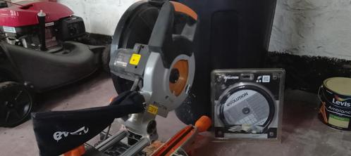 210 MM RADIALE VERSTEKZAAG, Doe-het-zelf en Bouw, Gereedschap | Zaagmachines, Zo goed als nieuw, Afkortzaag, 1200 watt of meer