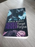 Monica Murphy : Never forget never forgive, Livres, Romans, Comme neuf, Enlèvement ou Envoi