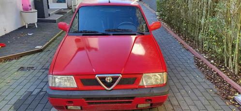 Alfa Romeo 33 1700  16V, Auto's, Alfa Romeo, Particulier, Benzine, Euro 1, Stadsauto, 5 deurs, Handgeschakeld, Rood, Zwart, Leder en Stof