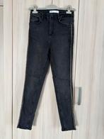 Zwarte jeansbroek Zara maat 38 - €5, Kleding | Dames, Broeken en Pantalons, Maat 38/40 (M), Ophalen of Verzenden, Zo goed als nieuw