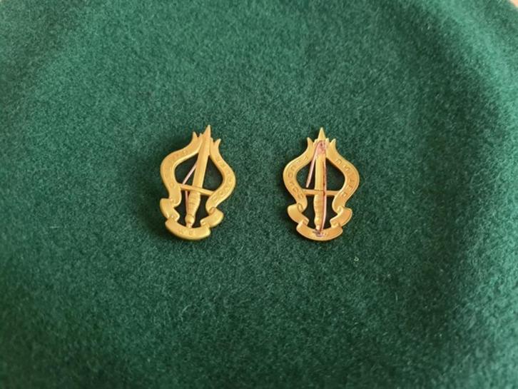 Insigne béret 2Bn Commando original laiton doré, Collections, Objets militaires | Général, Armée de terre, Enlèvement ou Envoi