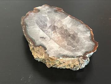 Mineraal agaat geode, Enlèvement, Minéral