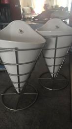 support frites, Enlèvement, Porcelaine