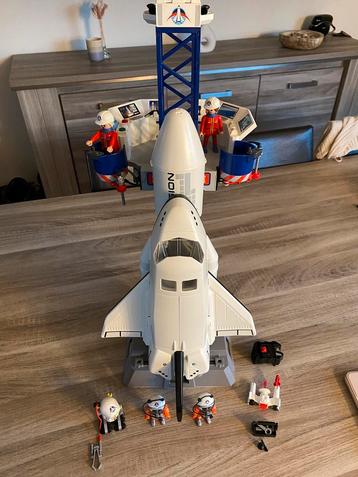 Playmobil Lanceerbasis met raket 6195 + Space shuttle 6196 disponible aux enchères