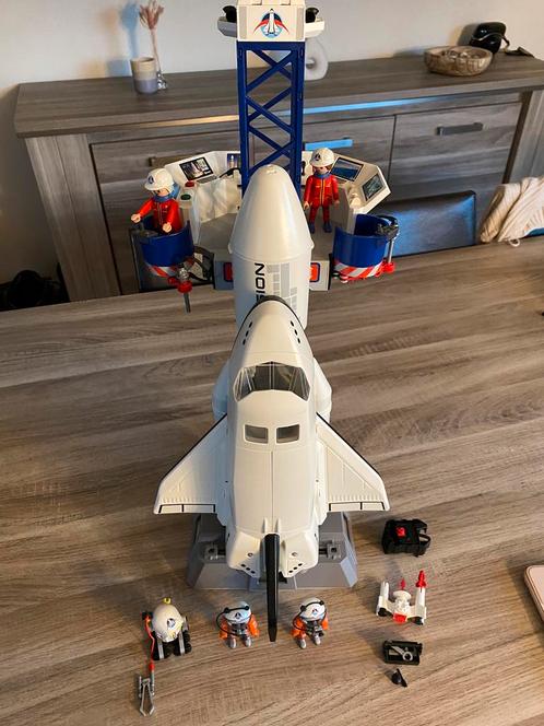 Playmobil Lanceerbasis met raket 6195 + Space shuttle 6196, Enfants & Bébés, Jouets | Playmobil, Comme neuf, Ensemble complet