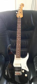 Yamaha Pacifica 712 Hss, Musique & Instruments, Comme neuf, Enlèvement ou Envoi