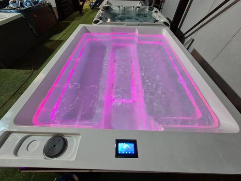 vandaag bezorgd 🚛DESIGN SPA NIEUWSTE MODEL, Tuin en Terras, Bubbelbaden en Hottubs, Zo goed als nieuw, Filter, Ophalen of Verzenden