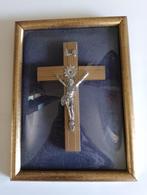 Cadre religieux 22,5 par 17,5 cm avec crucifix, Enlèvement ou Envoi