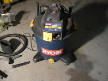 Stof en waterzuiger merk ROYBI type edw1245 45 liter  beschikbaar voor biedingen
