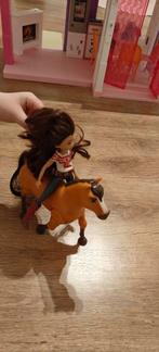 Barbie Spirit set met Barbie ruiterpop. Paard loopt vanzelf, Ophalen, Zo goed als nieuw