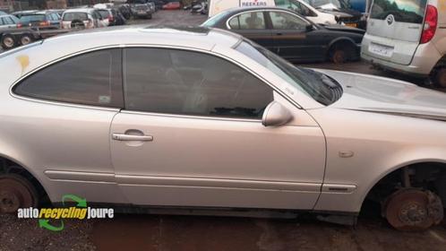 Portier 2Deurs rechts van een Mercedes CLK (744), Auto-onderdelen, Carrosserie, Deur, Mercedes-Benz, Gebruikt, 3 maanden garantie