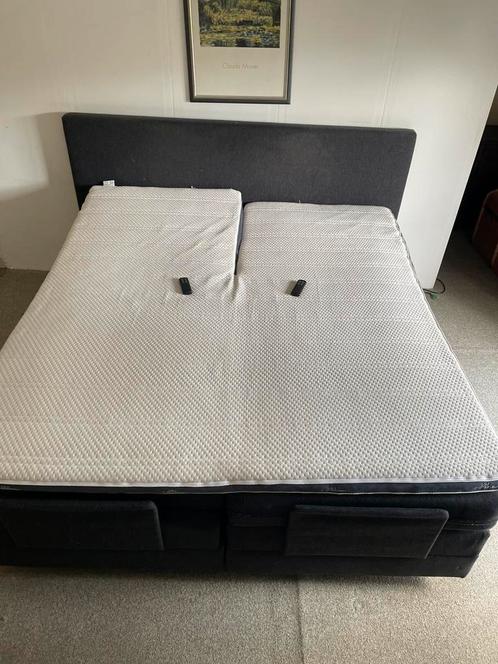 Lit 180x200 moteur individuel, Huis en Inrichting, Slaapkamer | Boxsprings, Gebruikt, 180 cm, 200 cm, Tweepersoons, Blauw, Ophalen