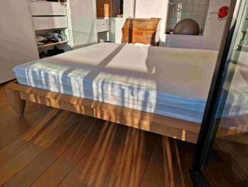 Matelas a mémoire de forme très haute qualité  beschikbaar voor biedingen