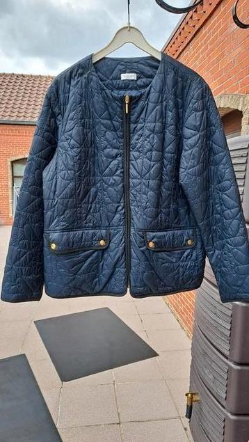 blauw jasje damart zie opgmeten maten in tekst aub beschikbaar voor biedingen