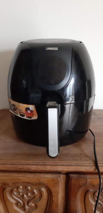 XXL Airfryer Princess 182050 5,2liter beschikbaar voor biedingen